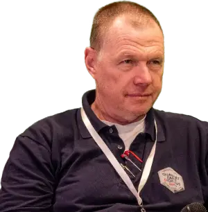 יאיר וינגולד -יבואן של המיני מעמיסים avant